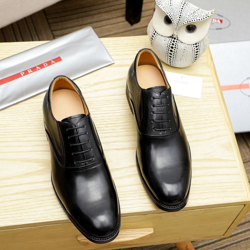 Pra*a leather shoes